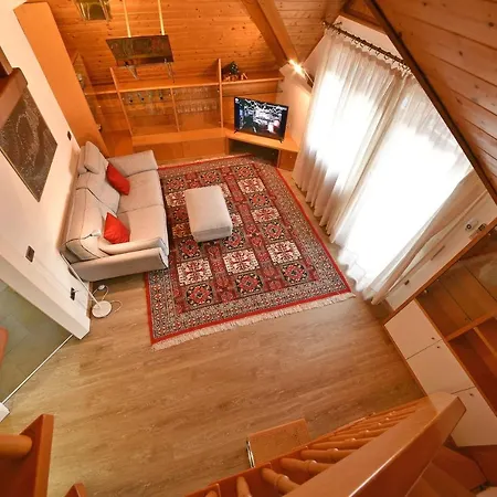 Apartment Mainardo *