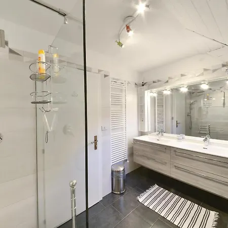 Mainardo Apartment *